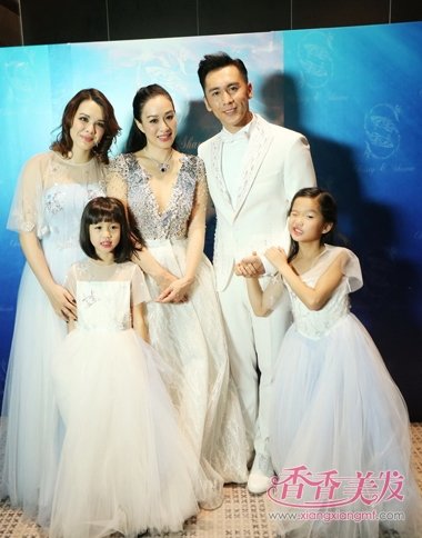 ���������˶�򸾻�������� Ů�������̷��䳱������