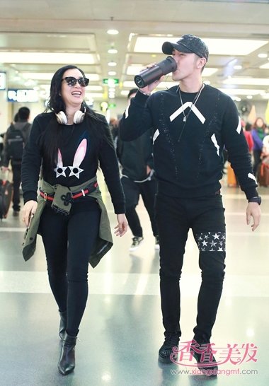 ���������˶�򸾻�������� Ů�������̷��䳱������