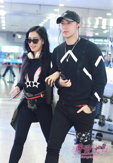 ���������˶�򸾻�������� Ů�������̷��䳱������