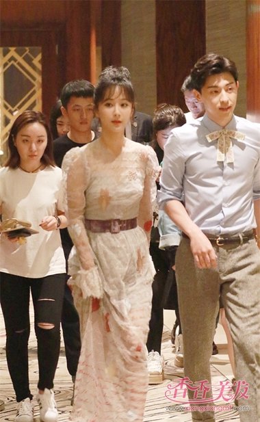 �������߱��ӳ�ϯĳ�佱� ����������Ⱦ���ľ���ζ