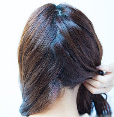 怎样编两边的蜈蚣辫 蜈蚣辫怎么收尾好看