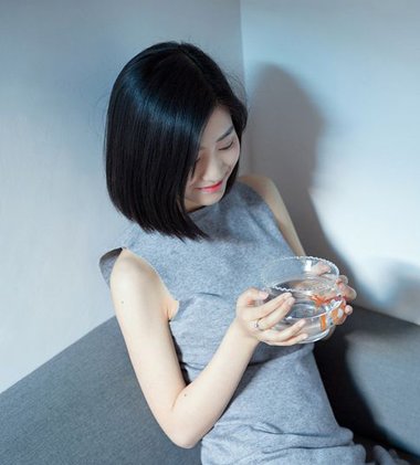 2020����ʲô�̷������� 2020������Ůʿ�̷��̷�ͼƬ