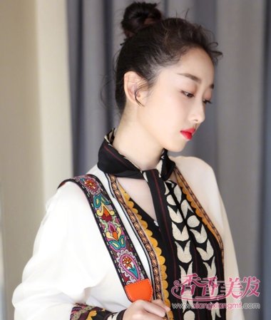 �������ɫ����緢�� ��ʱ�е�Ȼ���·���