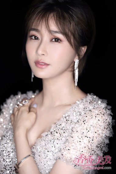 �������±���ֱ��ˣʱ�� Ѥ���λø�����ζ����չ