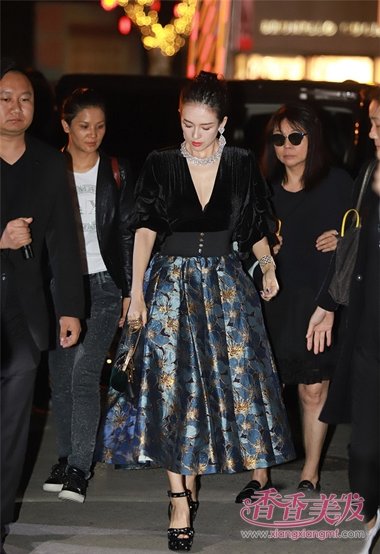 ıŮ����������˿���̷� ��ҫ������Ů���緶����