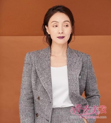 ��ʮ����Ȼ�������� С�պ�������ͻ������ɫ