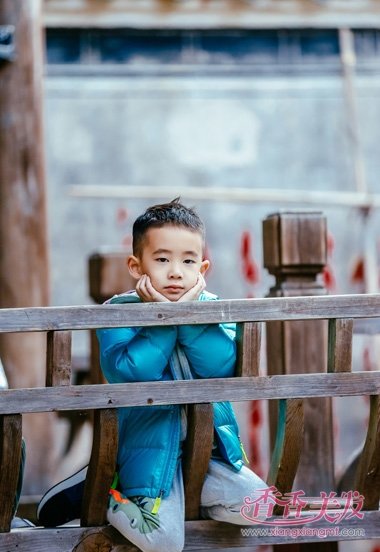 С��Ϸ����Jasper�����귢�ȴ� ��ͯ������˧������