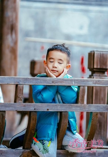 С��Ϸ����Jasper�����귢�ȴ� ��ͯ������˧������