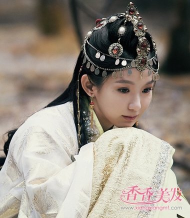 �ǵ��±���װ���˺��� �����ǲ�������Ůһ��