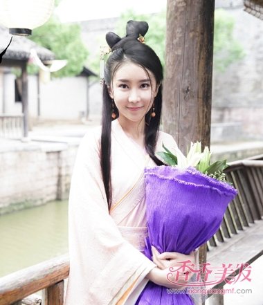 �ǵ��±���װ���˺��� �����ǲ�������Ůһ��