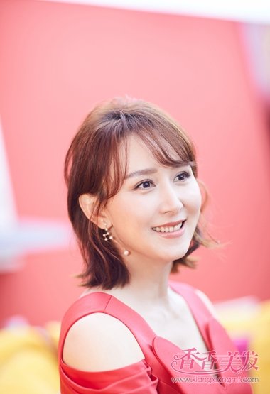 ϲ���ܶ�Ա�����̷����� ��ɫŮ��װ���������