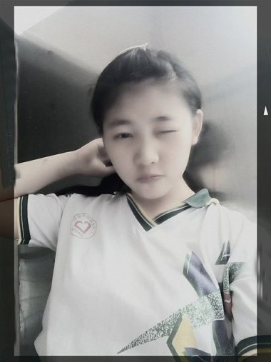 时尚潮女扎发 社会姐低马尾发型