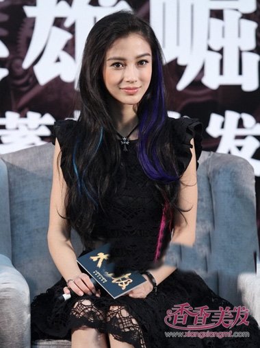 Angelababy��ϯĳʢ�� һϮ��Ⱦ��ɫ�����۾�