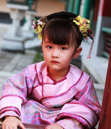 ��ޱŮ���������뻨�� ���˺������з���ʵ֤