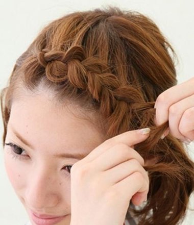 菠萝辫编发步骤图解 时尚好看女生编法