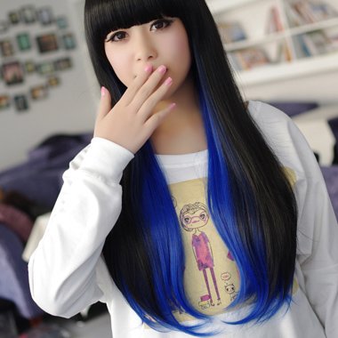 ����ƯȾʱ�з����� ��ת�񼾳�Ů�ᷢչʾ