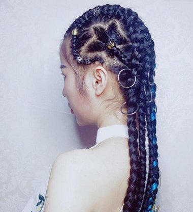 脏辫头皮屑怎么洗 脏辫洗头要拆吗