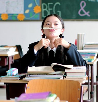 �Խ�����ż���Ů�����½�ʵ���� �ഺ�ɷ��ͻ��ݹ���Щ��ɫ