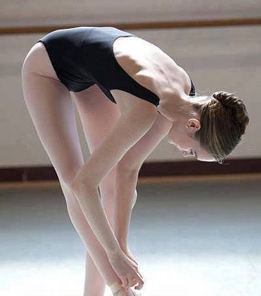 �ж����赸���ͱ�������� ���߾����̷�������