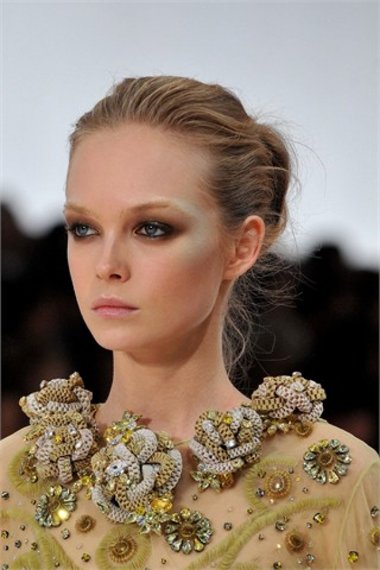 Ⱦ��ůɫ��ͷ����ɫ �������Ϊ��������