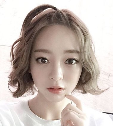 ����Ů����ö̷������� ��ֹƻ��ͷһ��