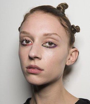 ���ͷ����������������ӣ� �����������ؼ��ڷ���