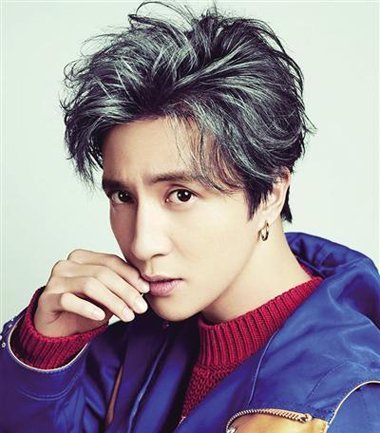 ���Ǳ���С�к��Ǳ�����˧�� �ҳ���������ɫ�Ķ�������