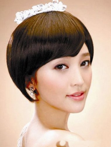 ������ʱ�д���Ů�� ���¶̷��ز���ȱ