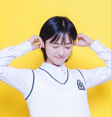 ���ѳ��ܰΪ����У�� ����ЩŮ�Ƿ�˿��ʾ����