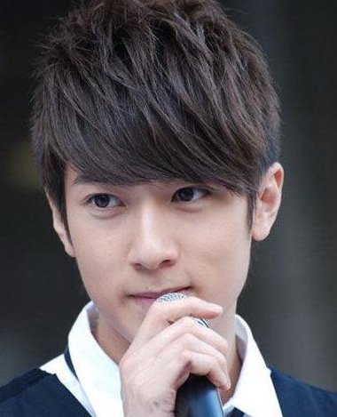 ��ͷ��������Ƥ��·���� С��˧���̷�����ɫ