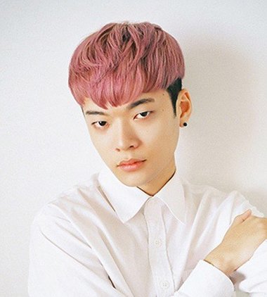 �����������ܼ�Ԧ�Һ�ɫ�� �Һ�ɫȾ��������������Ȧ