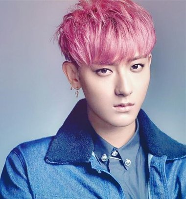 �����������ܼ�Ԧ�Һ�ɫ�� �Һ�ɫȾ��������������Ȧ