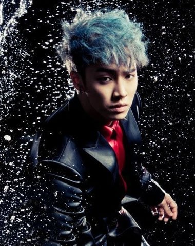 2018男生帅莫西干头登场 造型雷人发色尽显霸气