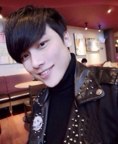 ����������б���������� �ɶԳ���˧�ᾭ��̷�