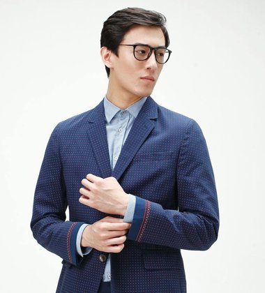 �ܲ��д���װ����ʲô���� ���������̷����ٱ�����Ӣ��