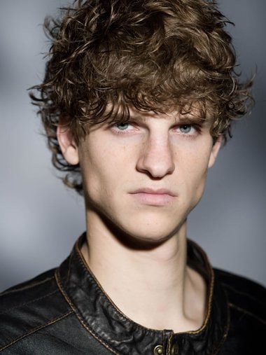 ����Ⱦ����Ҫ����ɫ ŷ��˧�����̷�����