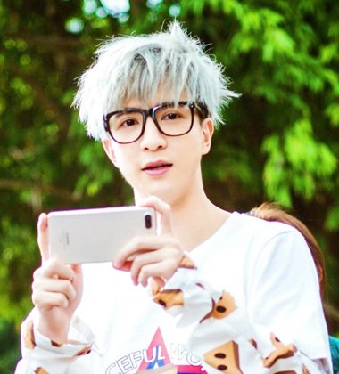 �Է�ɫ�׳ɷ�ɫ������� ����ƯȾ���������ɴ����ķ�ɫ