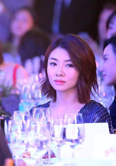 ���ֺ�Ů��Ϊ��ϲ�����̷� Ⱦȡ���ַ�ɫ����ʱ��