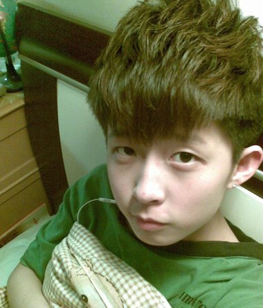 Ƥ���������ʺϵ�ɫ�� �պ�ϵ������˧���̷�