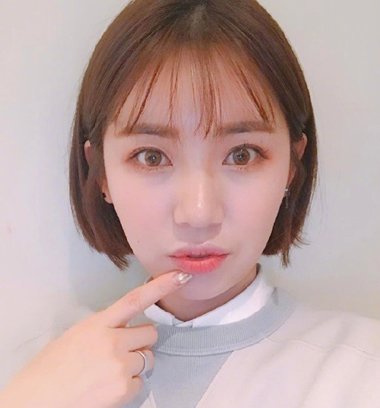 �����̷���ô�ÿ���ô����Ҳ������ Ů��ͷ���������䲻ֹ��˧