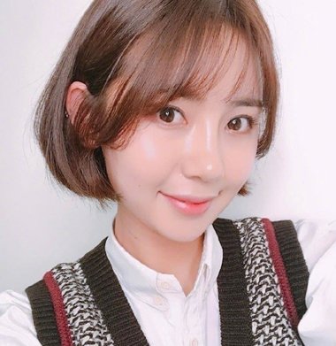 �����̷���ô�ÿ���ô����Ҳ������ Ů��ͷ���������䲻ֹ��˧