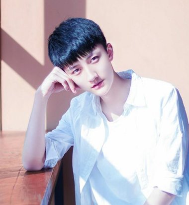 ����У԰������ɫ�̷���ѡ ���ϵĶ̷�����������������