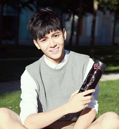 ����У԰������ɫ�̷���ѡ ���ϵĶ̷�����������������