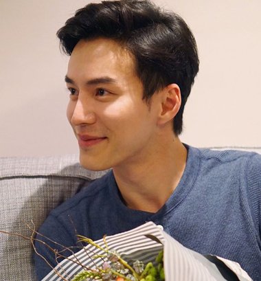 �Ͱ˶���ͷ��ռ������������ ��������������ͷ���ƫ��