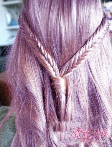 ʱ�з���ɫ�����ر�ͷ�� ��������Ů���Ͽ�ѧ����