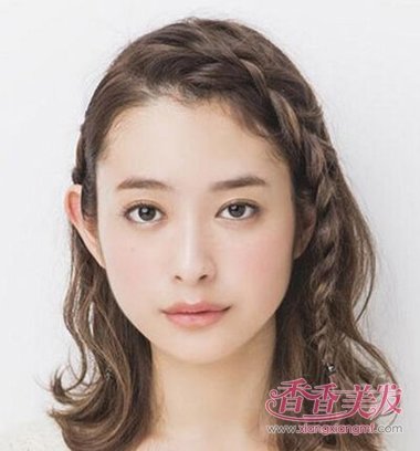 ����Ů�����˴�����ǰ� ����ӱ��ʱ�з�����