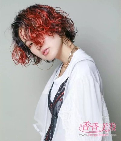 ��ʮ���Ů��������̷� ʱ���ּ���Ķ̷����ʺ���ʮ�����