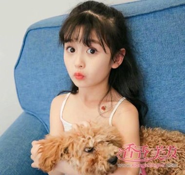 2018�����������������Ƽ� �׸����г���СŮ��������