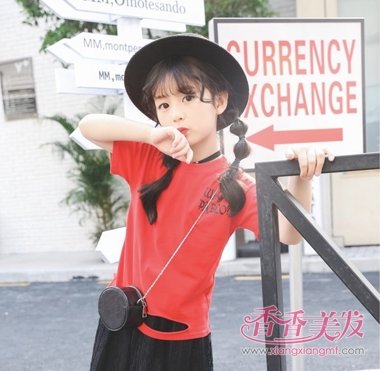 2018�����������������Ƽ� �׸����г���СŮ��������