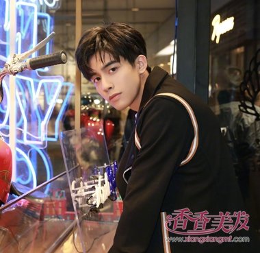 ��ͷ��ô��Ͳ�Ҫ¶�����ˣ� ��ʯ���������������̷�����ͼƬ